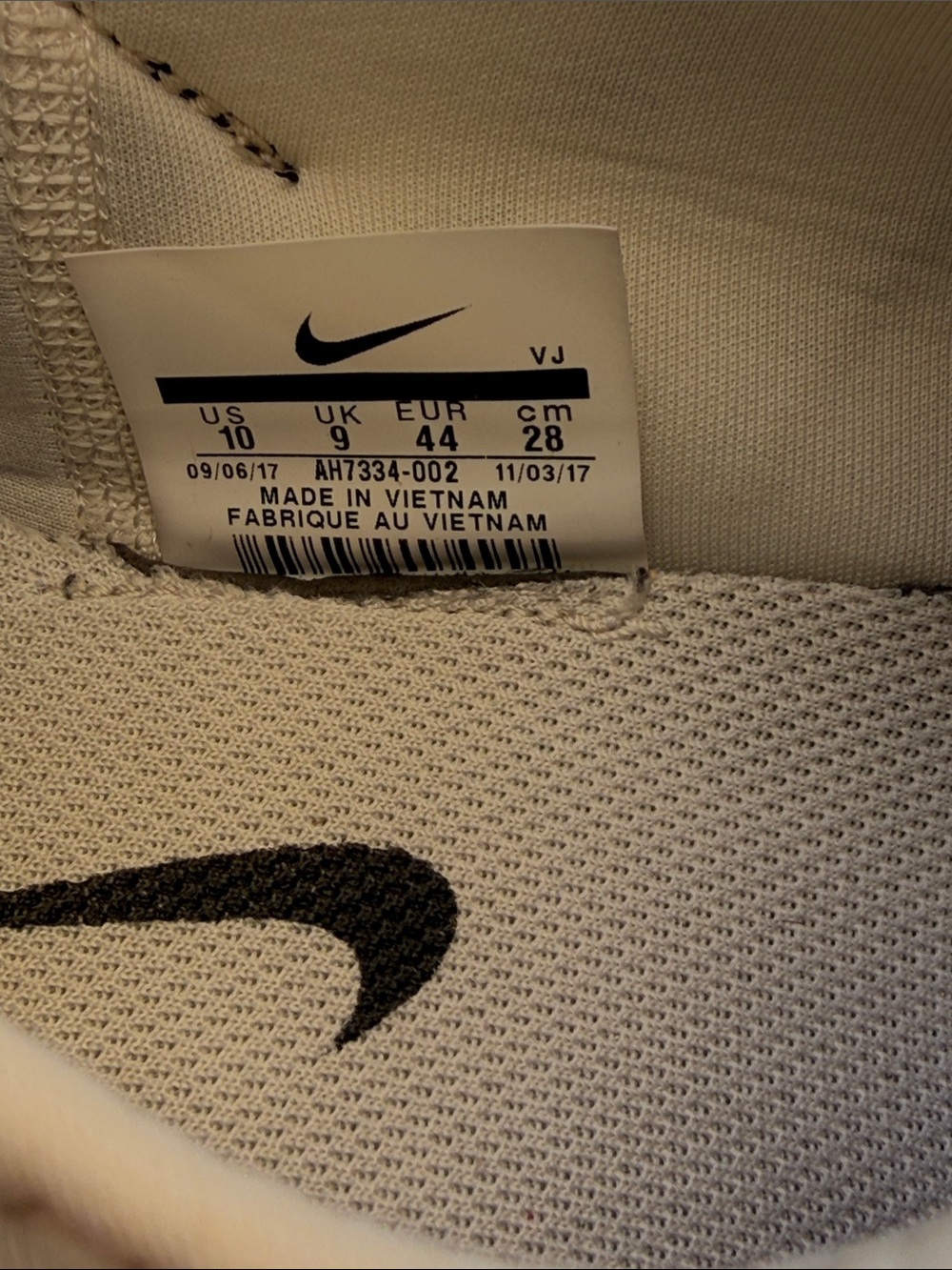 Nike White and Black Air Huarache Sneakers - Picture 3 of 7